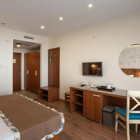 Family Berlin 3* Sveti Vlas