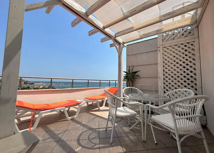 Family Berlin Готель 3*