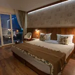 Hotel Family Berlin 3*
